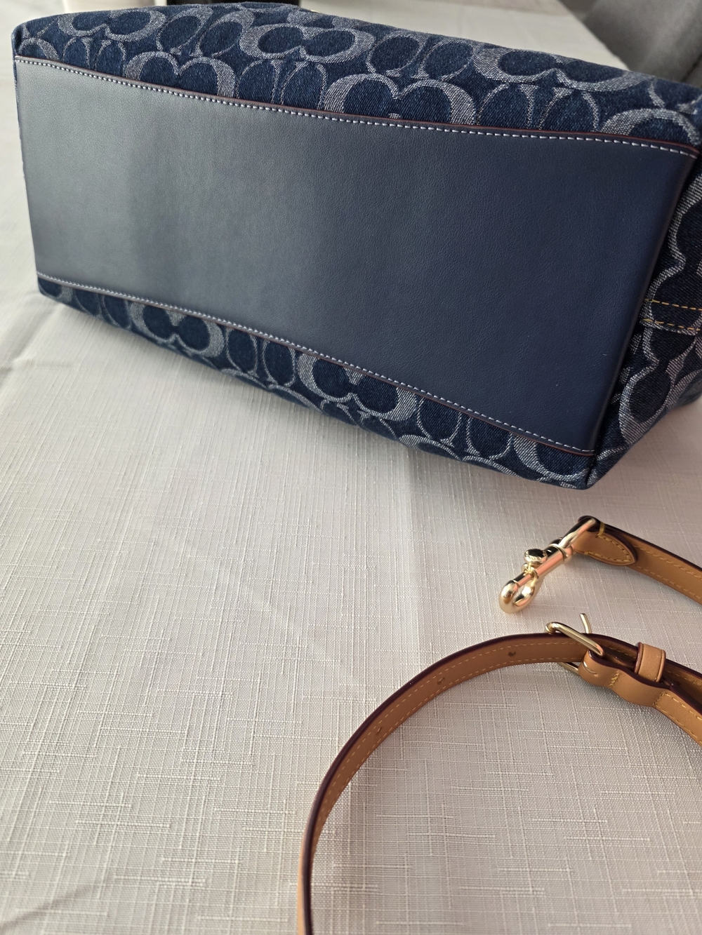 Coach Denim Laurel - Picture 4 of 6